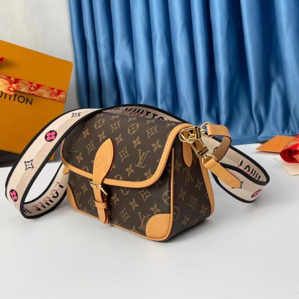 LV Monogram Diane Bag Replica - Timeless Style, M45985 - Image 2