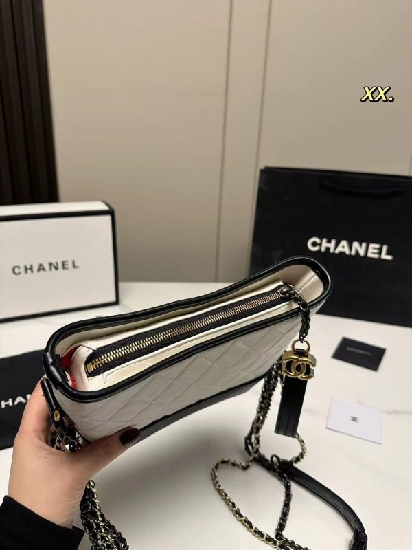 Replica Chanel Gabrielle Small Hobo Bag A91810 - Image 3