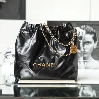 Chanel 22 Replica Bag - Stylish Luxury Dupe