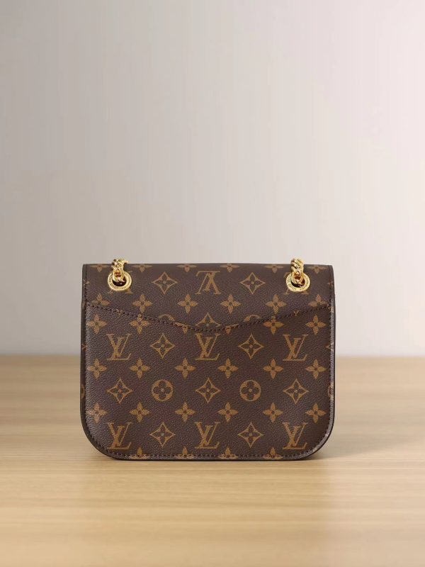 Replica LV Passy Bag M45592 - Stylish & Affordable Luxury - Image 5