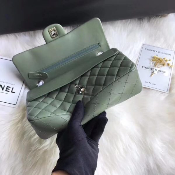Chanel 1112 Replica Green Lambskin Medium Flap Bag - Image 5