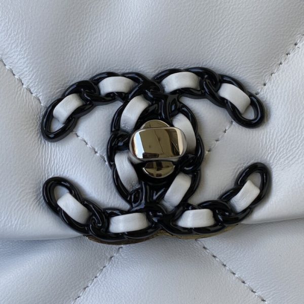 Stylish Replica Chanel 19 Flap Bag As1160 B02511 - Image 3