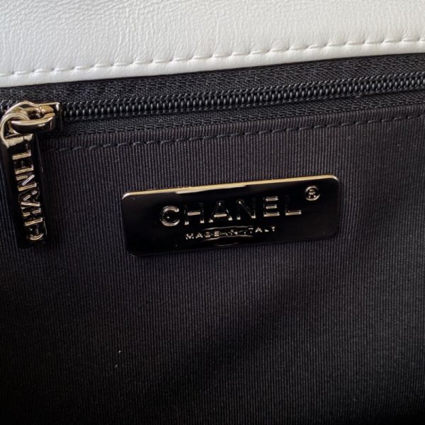 Stylish Replica Chanel 19 Flap Bag As1160 B02511 - Image 8