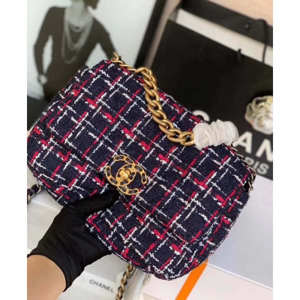 Chanel 19 Tweed Flap Bag Replica - Classic Elegance - Image 4