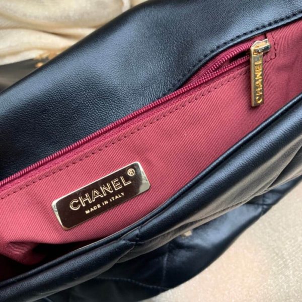 Chanel 19 Large Lambskin Flap Bag Replica - Elegant Design - Image 12