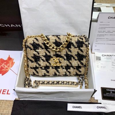 Chanel 19 Tweed Maxi Flap Bag Replica – Elegant & Timeless