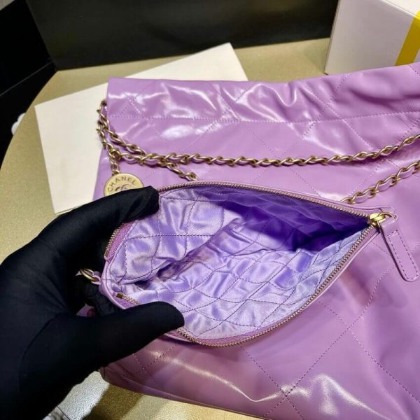 Replica Chanel 22 Bag Shiny Calfskin As3261 Luxury Style - Image 11