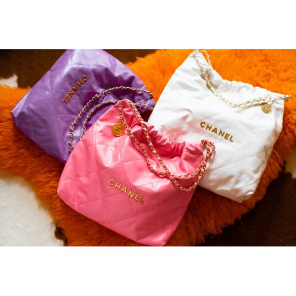 Replica Chanel 22 Bag Shiny Calfskin As3261 Luxury Style - Image 13