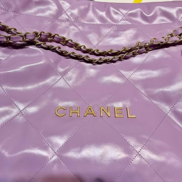 Replica Chanel 22 Bag Shiny Calfskin As3261 Luxury Style - Image 7