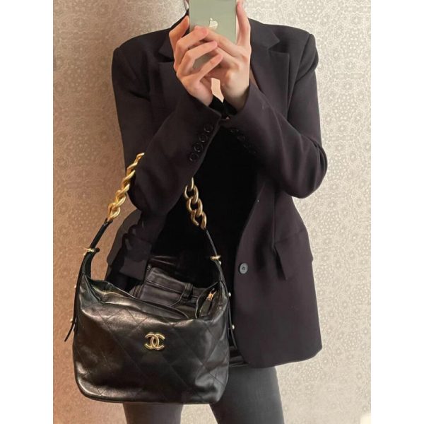 Replica Chanel Black Calfskin Hobo Bag As2910 - Image 4