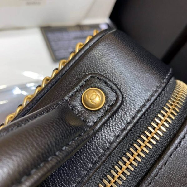Chanel Replica CC Filigree Small Vanity Bag with Chain - Image 11