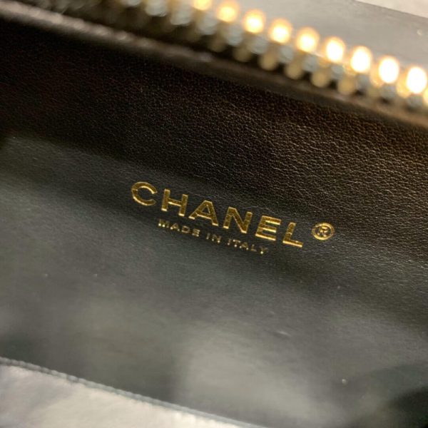 Chanel Replica CC Filigree Small Vanity Bag with Chain - Image 10