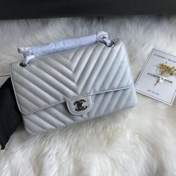 Replica Chanel Chevron Caviar Classic Flap Bag A01112 - Image 2
