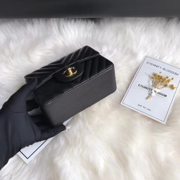 Chanel Chevron Lambskin 17cm Classic Flap Bag Replica 1115 - Image 4