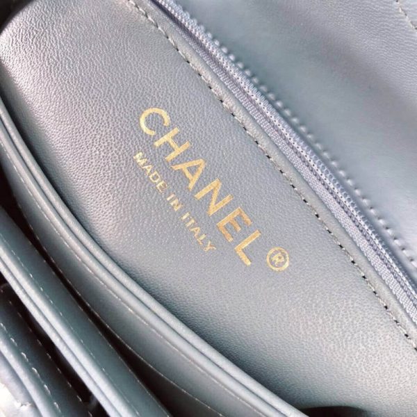Replica Chanel Chevron Quilted Small Trendy CC Bag - Image 10