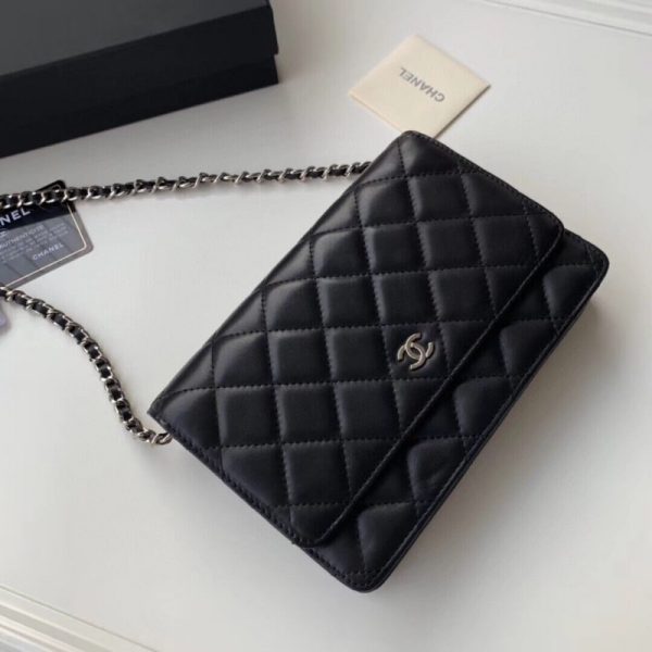 Chanel Classic Lambskin WOC Replica - Elegant & Timeless Design - Image 4