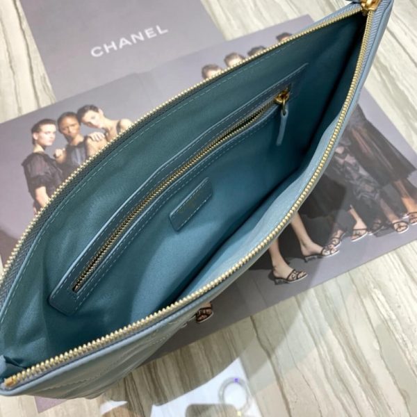 Replica Chanel Clutch Bag 86088 | Timeless Elegance & Style - Image 9