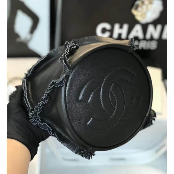Replica Chanel As1503 Drawstring Bag - Chic & Compact Design - Image 7