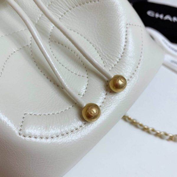 Chanel Replica Drawstring Bag AS1946 – Classic Style - Image 4