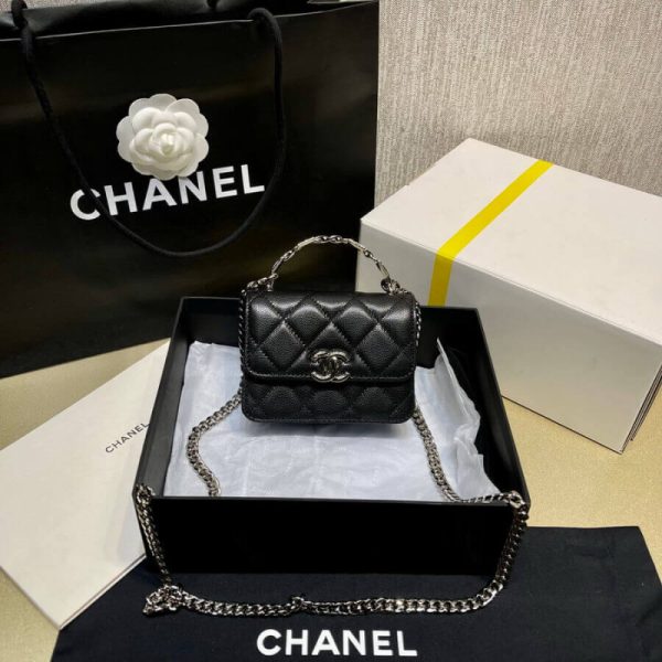 Chanel Enamel Handle Chain Clutch in Grained Calfskin - Image 5