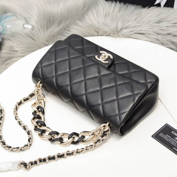 Chanel Flap Bag Replica with Bi-Color Chain – Style As1354 - Image 6