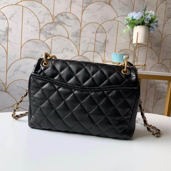 Chanel Flap Chain Bag Replica - Style & Elegance On Trend - Image 2