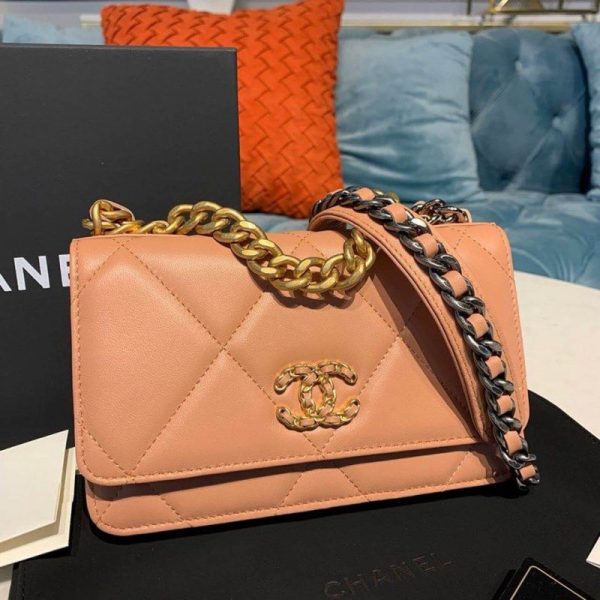 Chanel Quilted 19 Woc Goatskin Chain Bag Replica