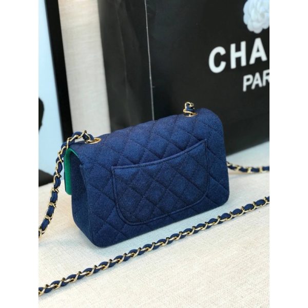Replica Chanel Jersey Classic Handbag A01112 - Timeless Elegance - Image 3