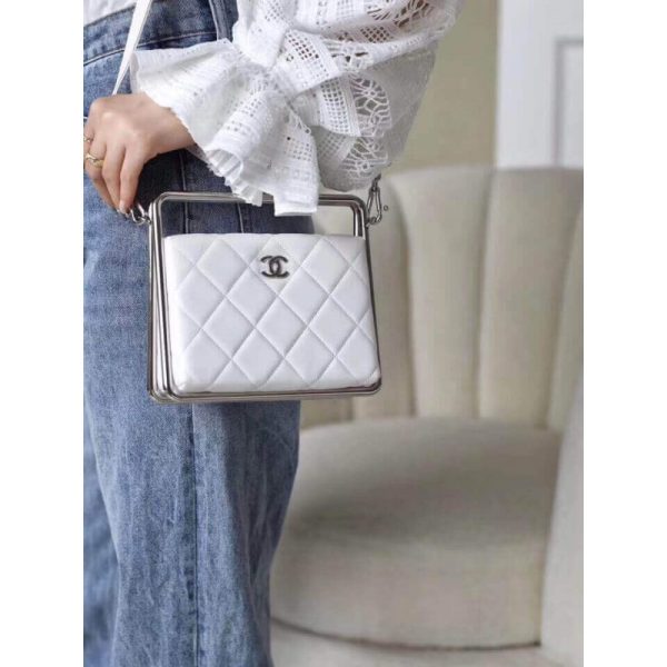 Chanel Lambskin Clutch Replica – Classic Elegance, As1732 - Image 4