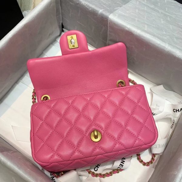 Chanel Lambskin Flap Bag Replica - As1787, Luxurious Design - Image 8