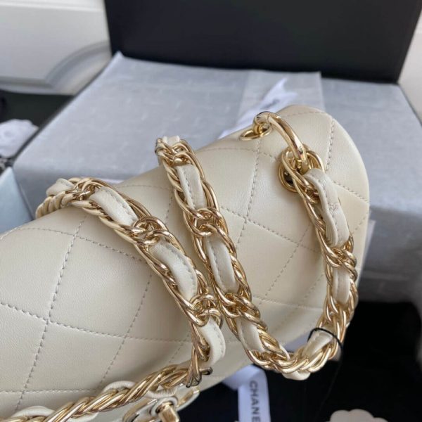 Replica Chanel Lambskin Large Flap Bag – Style As2319 - Image 5