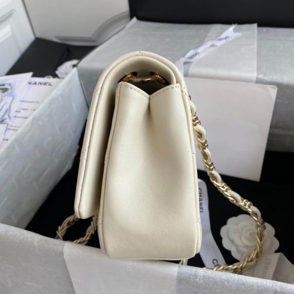 Replica Chanel Lambskin Large Flap Bag – Style As2319 - Image 6
