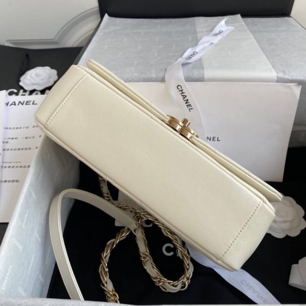 Replica Chanel Lambskin Large Flap Bag – Style As2319 - Image 7