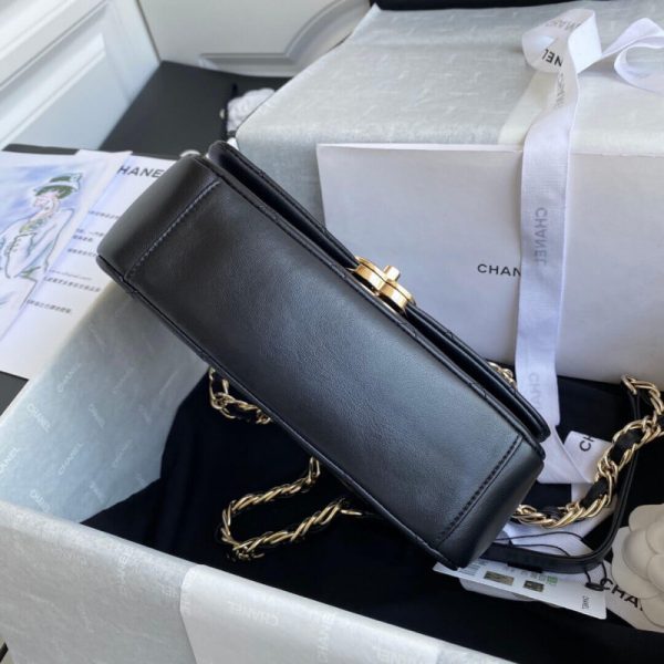 Replica Chanel Lambskin Medium Flap Bag | Style As2318 - Image 5