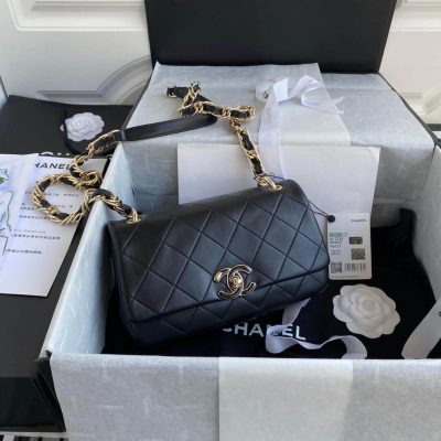 Replica Chanel Lambskin Medium Flap Bag | Style As2318