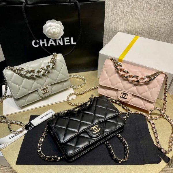 Replica Chanel Plexi Quilted Wallet on Chain WOC AP2377 - Image 12