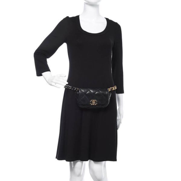Chanel 19 Black Quilted Lambskin Waist Bag Replica - Image 2