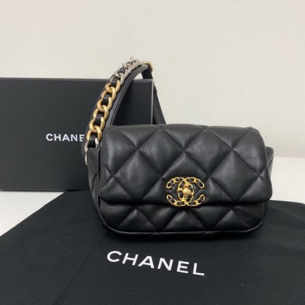Chanel 19 Black Quilted Lambskin Waist Bag Replica - Image 3