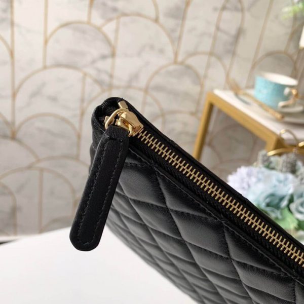 Replica Chanel Large Zip Pouch 31531 – Stylish & Functional - Image 5