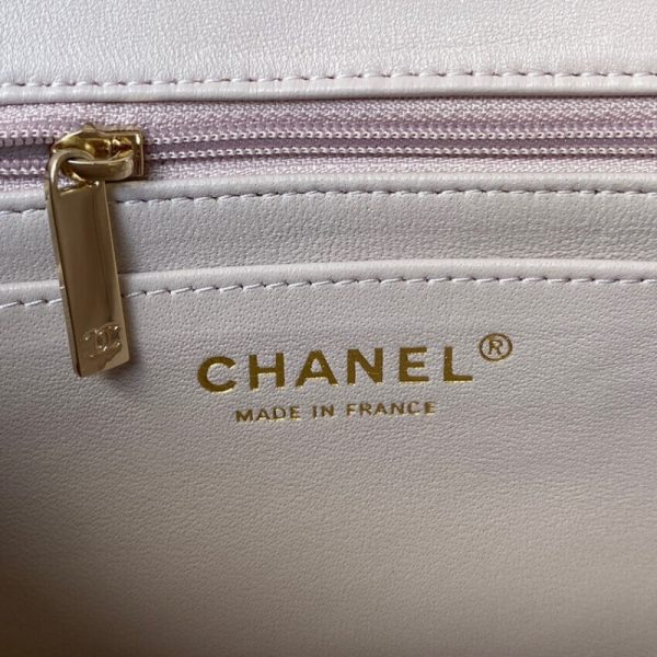Replica Chanel Mini Flap Bag in Iridescent Lambskin - Image 8