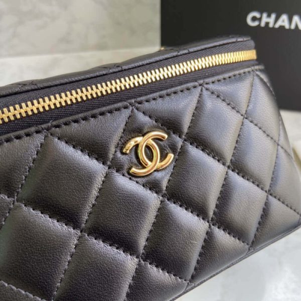 Chanel Mini Vanity Case Replica w/Chain – Style AP1472 - Image 9