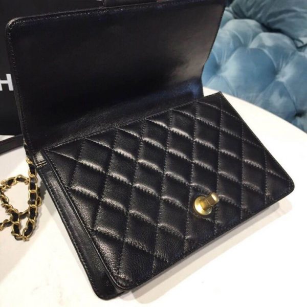 Chanel Pearl Chain Flap Bag Replica - Style AS0585 - Image 12