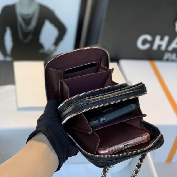 Chanel Replica Phone Bag with Chain - Stylish & Elegant B01963 - Image 13