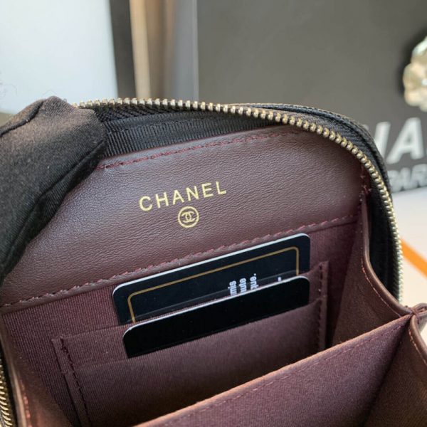 Chanel Replica Phone Bag with Chain - Stylish & Elegant B01963 - Image 15