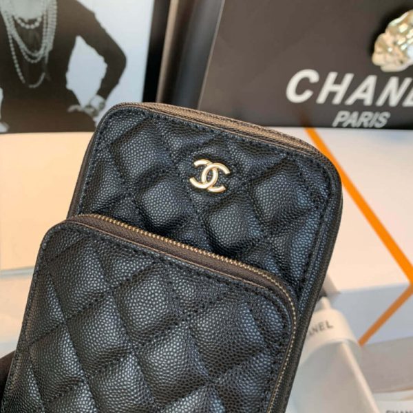 Chanel Replica Phone Bag with Chain - Stylish & Elegant B01963 - Image 3