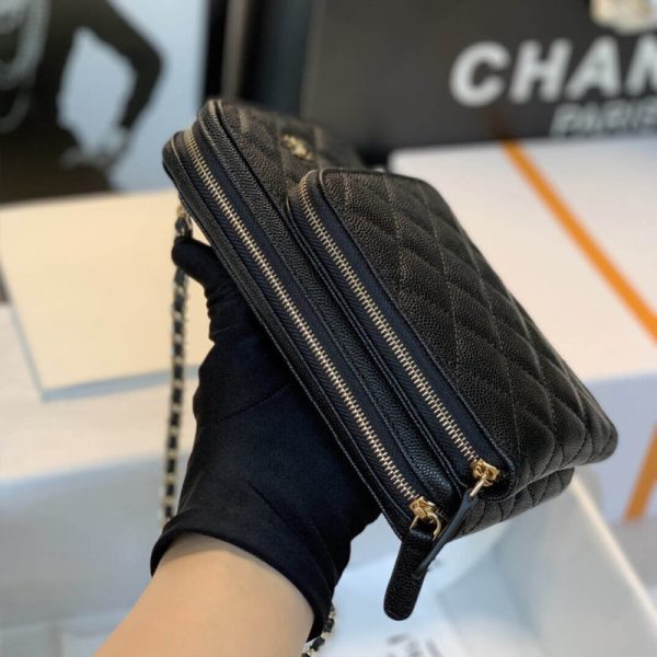Chanel Replica Phone Bag with Chain - Stylish & Elegant B01963 - Image 9