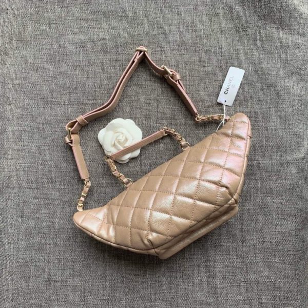 Chanel Quilted Caviar Clafskin Waist Bag Replica AS0556