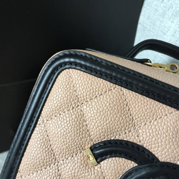 Chanel Quilted Caviar Small Vanity Case Replica A93342 - Image 6