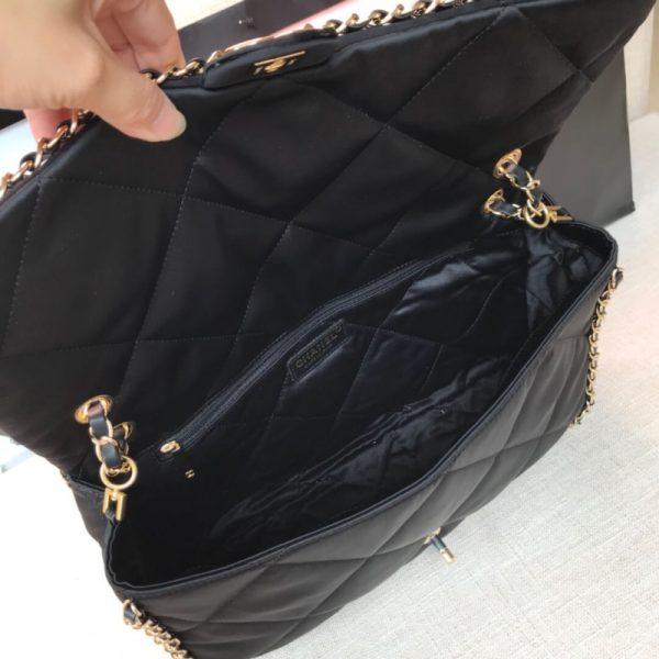 Chanel Satin Flap Bag Replica - Elegant & Timeless Design - Image 10