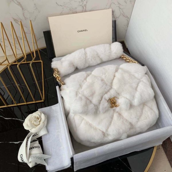 Chanel Shearling Flap Bag Replica – Luxe Lambskin Design - Image 10